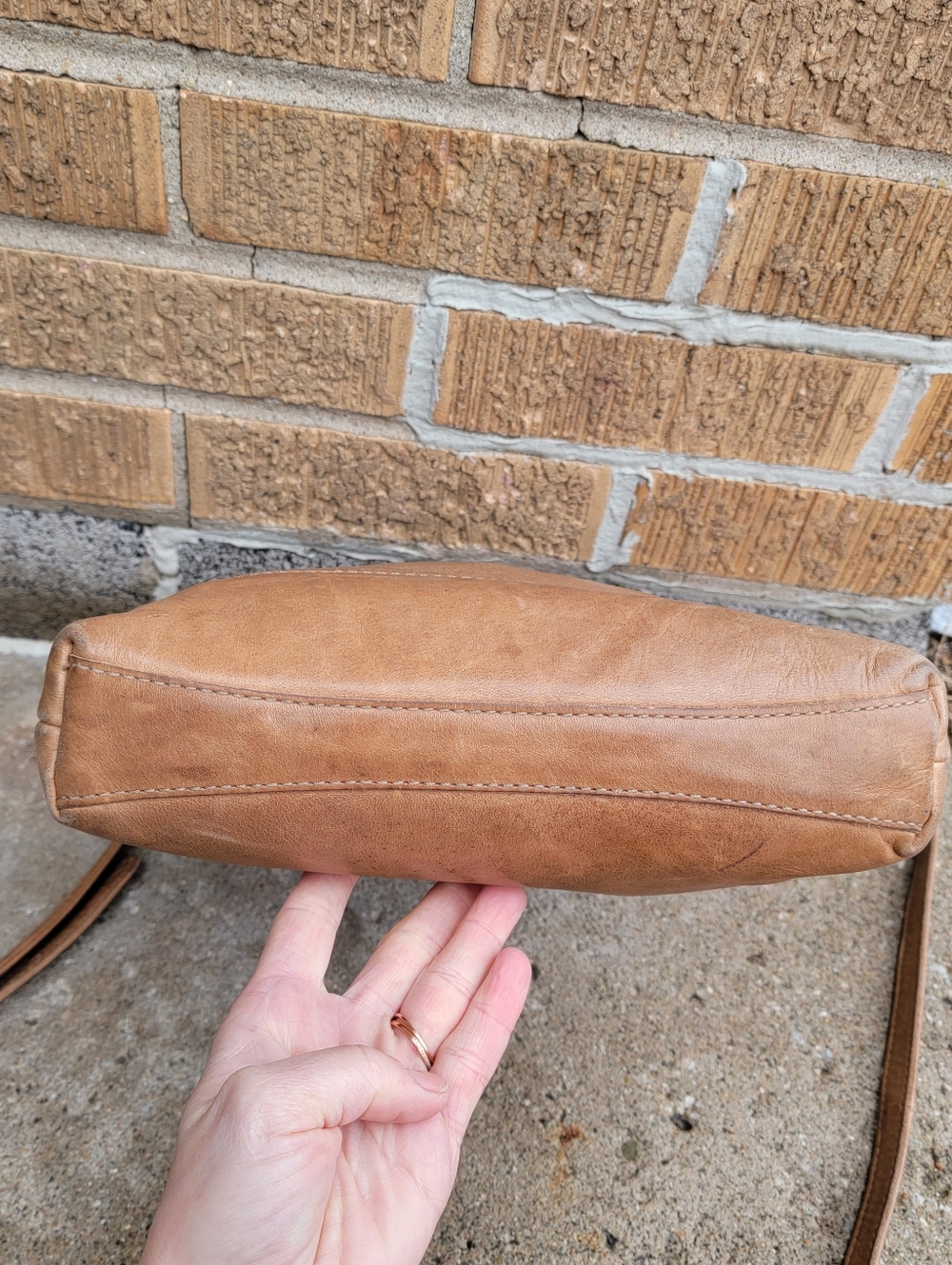 Frye Melissa Distressed Beige Leather Small Tote Crossbody - Picture 8 of 16